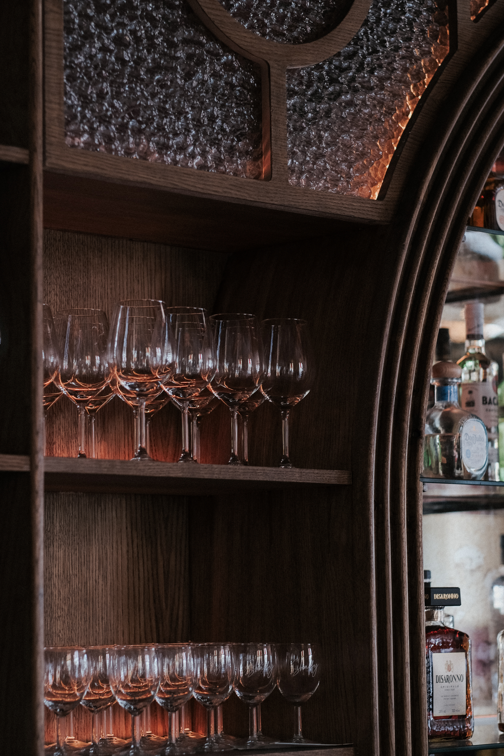 Bar Shaffy lighting